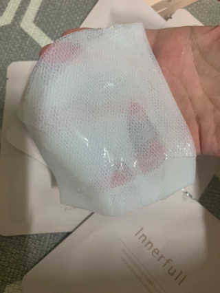 이너풀 하이 모이스처라이징 바이오셀룰로오스 마스크 — 3점을 준 리뷰어가 2020년 7월 올린 사용 사진