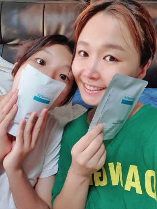 바이오믹 BIOMEEK SENSIMETIC SOOTHING MASK.S — 5점을 준 리뷰어가 2020년 6월 올린 사용 사진