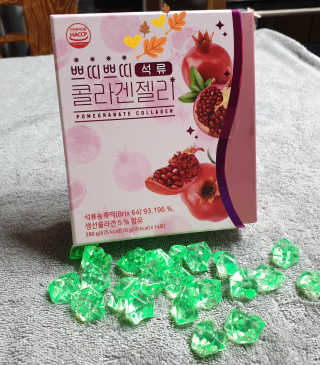 헬스업_쁘띠쁘띠석류콜라겐젤리_20g x 14포 — 5점을 준 리뷰어가 2020년 8월 올린 사용 사진