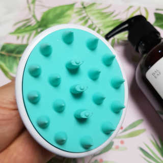 달리프 베러 퍼퓸 샴푸 1000ml 레이니데이 or 일랑로즈 — 5점을 준 리뷰어가 2020년 4월 올린 사용 사진