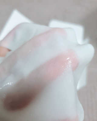 바이오믹 BIOMEEK SENSIMETIC SOOTHING MASK.S — 4.5점을 준 리뷰어가 2020년 7월 올린 사용 사진