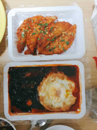 죠스떡볶이 [죠스푸드] 짜빠떡볶이+떡또그+범벅만두 신메뉴 3종 — 5점을 준 리뷰어가 2020년 4월 올린 사용 사진