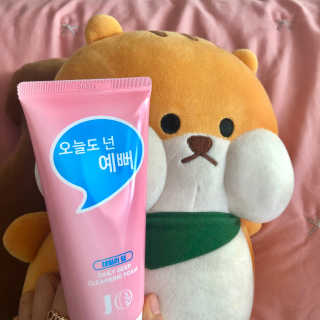 IO 아이오 오늘도 넌 예뻐 - 데일리딥 클렌징폼 — 4점을 준 리뷰어가 2020년 12월 올린 사용 사진