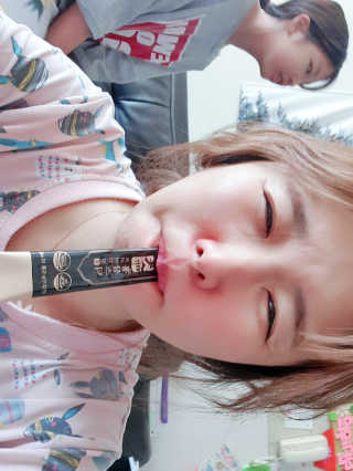 헬스업_천명진프리미엄홍삼스틱_10ml x 30포 — 4점을 준 리뷰어가 2020년 10월 올린 사용 사진