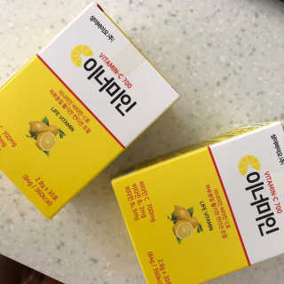 이너미인 VITAMIN-C 700 — 5점을 준 리뷰어가 2020년 9월 올린 사용 사진