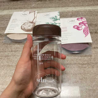 산들녘 한끼식사 스타터 패키지-둥근마/아로니아/쑥+전용보틀 — 5점을 준 리뷰어가 2020년 6월 올린 사용 사진