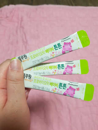 [풀무원베이비밀] 프로바이오락 베이비 튼튼 유산균 — 5점을 준 리뷰어가 2020년 7월 올린 사용 사진