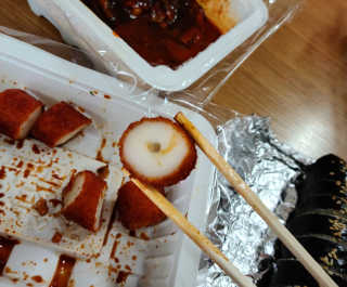 죠스떡볶이 [죠스푸드] 짜빠떡볶이+떡또그+범벅만두 신메뉴 3종 — 5점을 준 리뷰어가 2020년 5월 올린 사용 사진