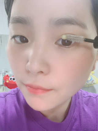 닥터존스킨 눈썹자라 — 4점을 준 리뷰어가 2020년 8월 올린 사용 사진