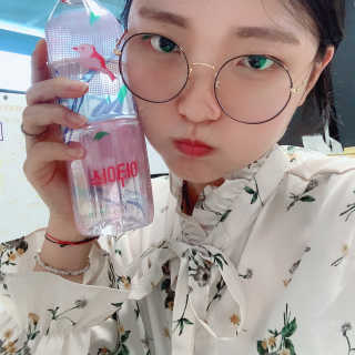 아쿠아스 플레이버워터 [아쿠아스] 제로칼로리 플레이버워터 복숭아/청포도 1BOX 20개입 — 5점을 준 리뷰어가 2020년 7월 올린 사용 사진