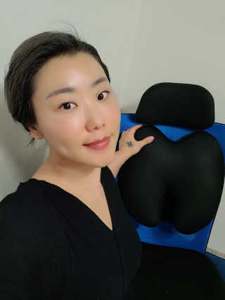 바네스데코 메모리폼 라텍스 등받이 날개쿠션 — 5점을 준 리뷰어가 2020년 6월 올린 사용 사진