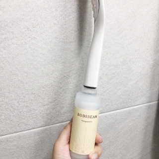 바디빔 비타민 샤워필터 망고피치향 — 5점을 준 리뷰어가 2020년 7월 올린 사용 사진