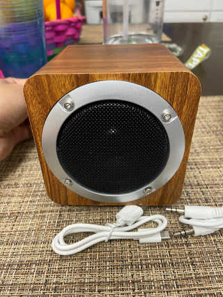 SEVIZ MINI10W 레트로 블루투스 스피커 — 5점을 준 리뷰어가 2020년 8월 올린 사용 사진