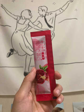 헬스업_쁘띠쁘띠석류콜라겐젤리_20g x 14포 — 5점을 준 리뷰어가 2020년 10월 올린 사용 사진