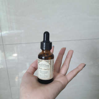 [스킨큐어] 산다화 비타민C 화이트닝 에센스 30ml — 5점을 준 리뷰어가 2020년 4월 올린 사용 사진