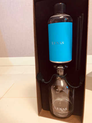 레나스 프리미엄 아로마 디퓨저 200ml  [1SET] — 4.5점을 준 리뷰어가 2020년 5월 올린 사용 사진