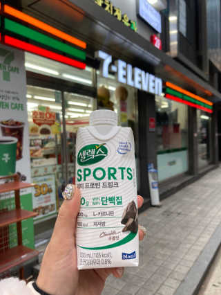 셀렉스스포츠 셀렉스 스포츠 드링크 초콜릿 _ 330ml x 12팩 — 5점을 준 리뷰어가 2020년 11월 올린 사용 사진