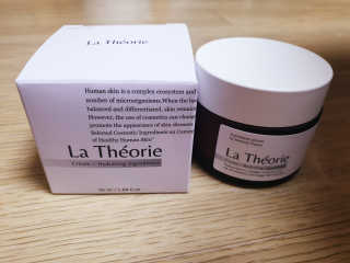 La Theorie Hydrating Ingredients | 하이드레이팅 인그레이디언츠 — 5점을 준 리뷰어가 2020년 5월 올린 사용 사진