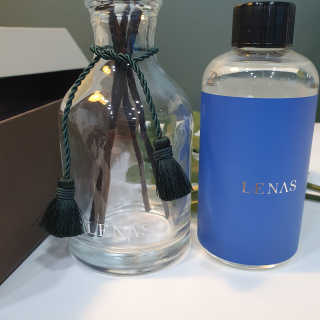 레나스 프리미엄 아로마 디퓨저 200ml  [1SET] — 5점을 준 리뷰어가 2020년 7월 올린 사용 사진