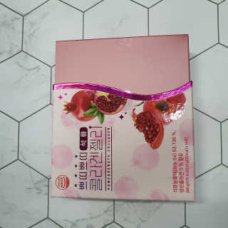 헬스업_쁘띠쁘띠석류콜라겐젤리_20g x 14포 — 5점을 준 리뷰어가 2020년 9월 올린 사용 사진
