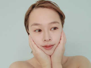 니코피 래디언스 톤업 크림 — 5점을 준 리뷰어가 2020년 5월 올린 사용 사진