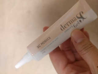 derma SC-Gel 더마에스씨 겔 20g — 4점을 준 리뷰어가 2020년 5월 올린 사용 사진