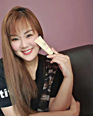 제니코코 JANYCOCO 제니 탑 커버 파운데이션 / 워터 프루프 — 4점을 준 리뷰어가 2020년 10월 올린 사용 사진