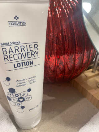 트리티스 [TREATIS] Barrier Recovery Lotion 200ml — 4.5점을 준 리뷰어가 2020년 11월 올린 사용 사진
