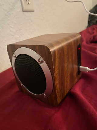 SEVIZ MINI10W 레트로 블루투스 스피커 — 5점을 준 리뷰어가 2020년 8월 올린 사용 사진
