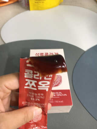 조은약초 석류콜라겐 석류즙 석류쪼옥 젤리 스틱 15포 x 20g — 5점을 준 리뷰어가 2020년 9월 올린 사용 사진