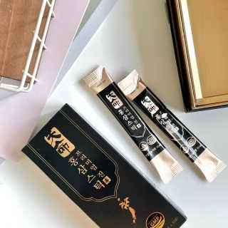 헬스업_천명진프리미엄홍삼스틱_10ml x 30포 — 5점을 준 리뷰어가 2020년 12월 올린 사용 사진