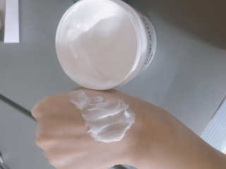 인그람스 캠퍼 크림 오리지널 300ml — 5점을 준 리뷰어가 2020년 4월 올린 사용 사진