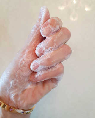 바이오믹 BIOMEEK SENSIMETIC MILD ACID CLEANSER — 5점을 준 리뷰어가 2020년 7월 올린 사용 사진
