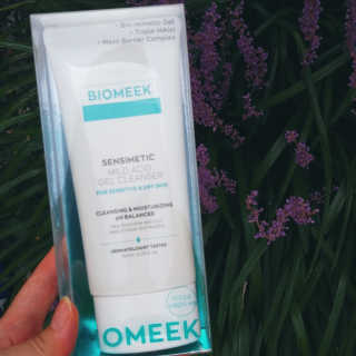바이오믹 BIOMEEK SENSIMETIC MILD ACID CLEANSER — 5점을 준 리뷰어가 2020년 8월 올린 사용 사진