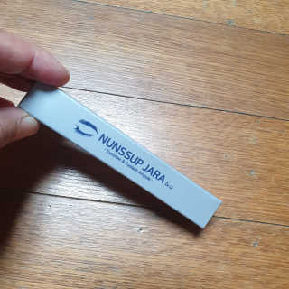 닥터존스킨 눈썹자라 — 3점을 준 리뷰어가 2020년 8월 올린 사용 사진