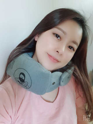 코오 바게트 필로우 메모리폼 목베개 — 5점을 준 리뷰어가 2020년 5월 올린 사용 사진