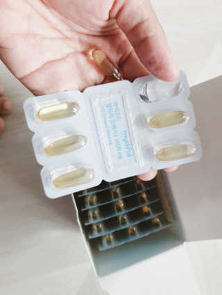 JW중외제약 마이코드 알티지 오메가3 1000 mg — 5점을 준 리뷰어가 2020년 7월 올린 사용 사진