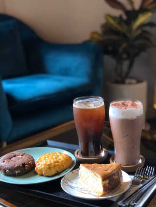 [블랙피라미드] 아메리카노 + 음료1잔 + 디저트1개 — 5점을 준 리뷰어가 2020년 5월 올린 사용 사진