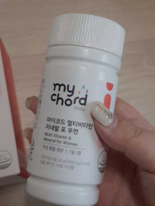 JW중외제약 마이코드 멀티비타민미네랄 포 우먼 — 4.5점을 준 리뷰어가 2020년 9월 올린 사용 사진