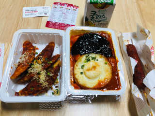 죠스떡볶이 [죠스푸드] 짜빠떡볶이+떡또그+범벅만두 신메뉴 3종 — 5점을 준 리뷰어가 2020년 5월 올린 사용 사진