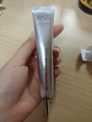 스와니코코 펩타이드 아이크림 튜브형 20ml — 5점을 준 리뷰어가 2020년 9월 올린 사용 사진