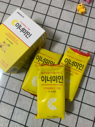 이너미인 VITAMIN-C 700 — 5점을 준 리뷰어가 2020년 8월 올린 사용 사진