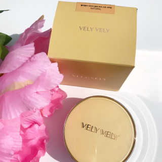 VELY VELY 아우라 허니 글로우 쿠션 — 3점을 준 리뷰어가 2020년 4월 올린 사용 사진