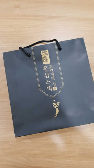 헬스업_천명진프리미엄홍삼스틱_10ml x 30포 — 5점을 준 리뷰어가 2020년 10월 올린 사용 사진