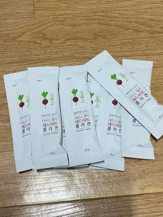 유유네이처 머빈스 젤리 레드비트 콜라겐 — 5점을 준 리뷰어가 2020년 4월 올린 사용 사진