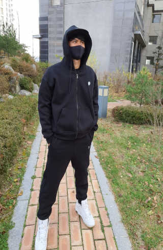 브랜디드라이프스타일코리아 행텐 헤리티지 후드집업 — 5점을 준 리뷰어가 2020년 11월 올린 사용 사진