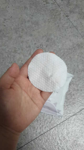 라이크아임파이브 마일드 선 클렌징 패드 리뉴얼 — 5점을 준 리뷰어가 2020년 6월 올린 사용 사진