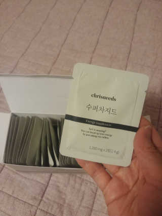 크리스니즈 밀크씨슬과 홍경천이 들어간 에너지 부스터 영양제 — 5점을 준 리뷰어가 2020년 6월 올린 사용 사진