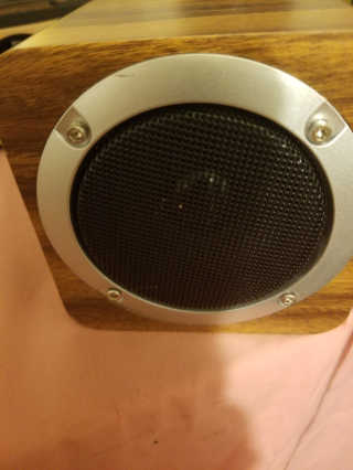 SEVIZ MINI10W 레트로 블루투스 스피커 — 3점을 준 리뷰어가 2020년 8월 올린 사용 사진