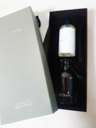 레나스 프리미엄 아로마 디퓨저 200ml  [1SET] — 5점을 준 리뷰어가 2020년 10월 올린 사용 사진